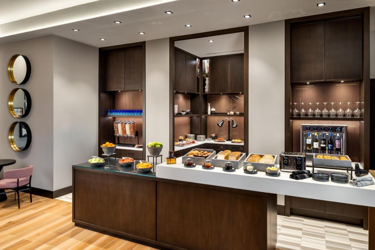 Sheraton Gateway In Toronto International Airport Hotel Mississauga