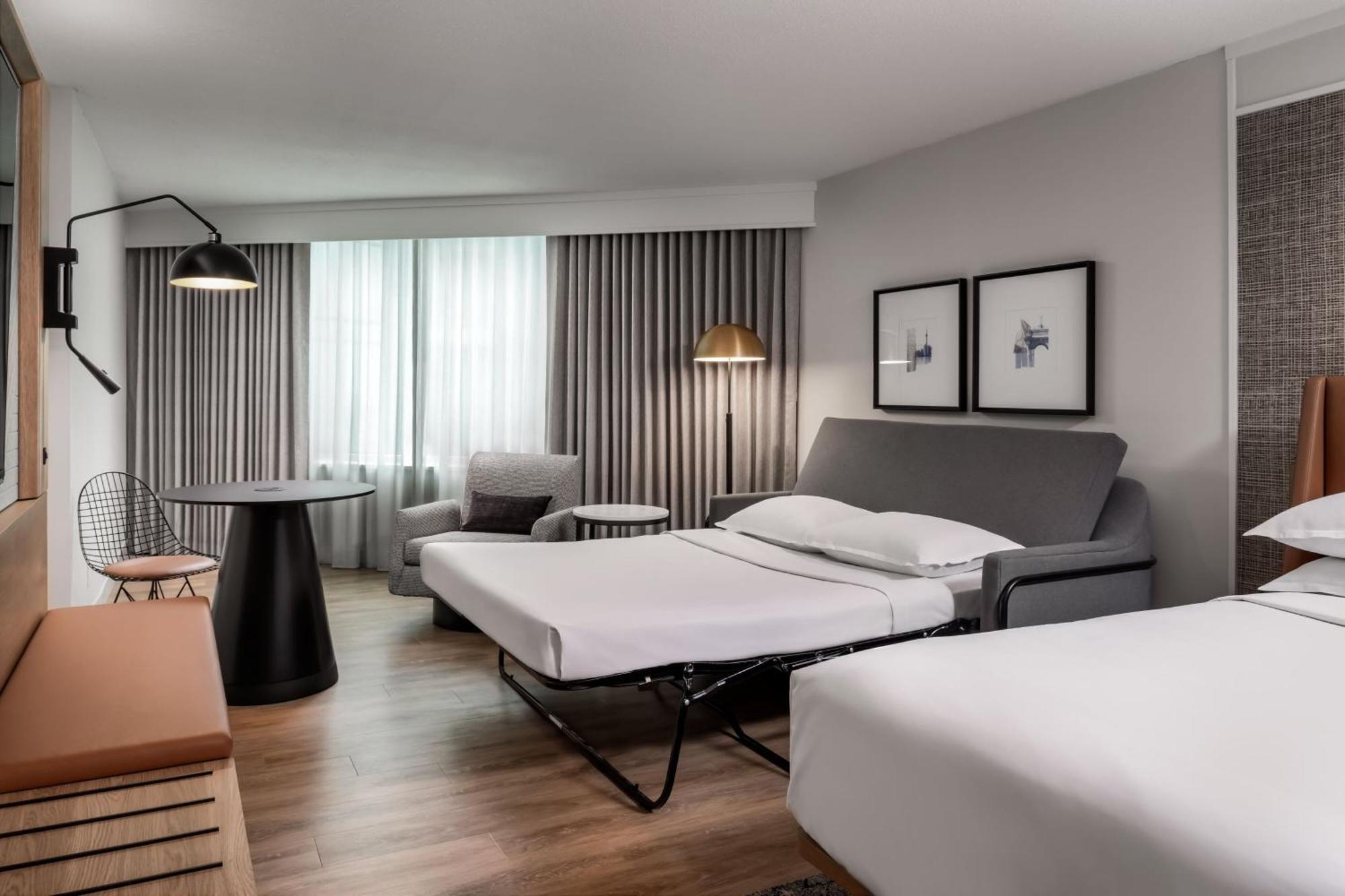 Sheraton Gateway In Toronto International Airport 4* Mississauga