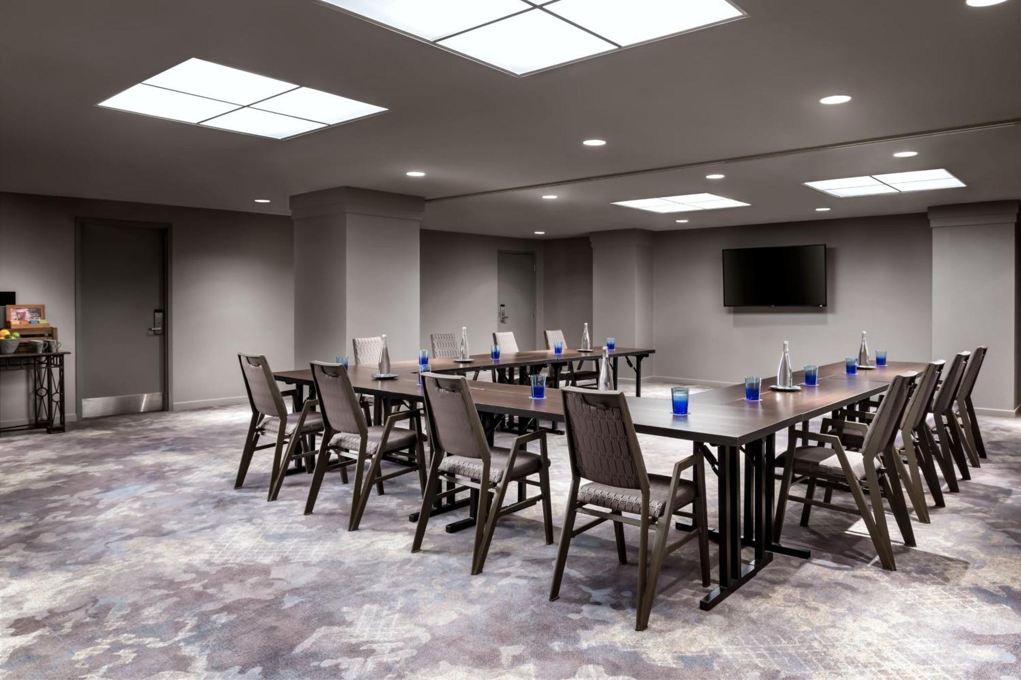 Sheraton Gateway In Toronto International Airport 4* Mississauga
