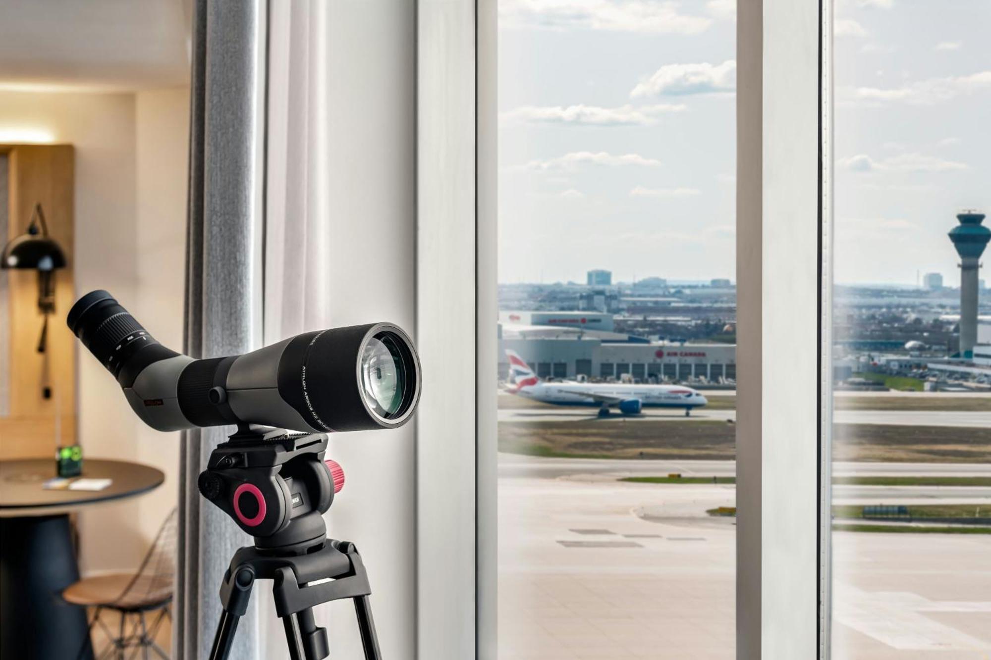 Hotel Sheraton Gateway In Toronto International Airport Mississauga