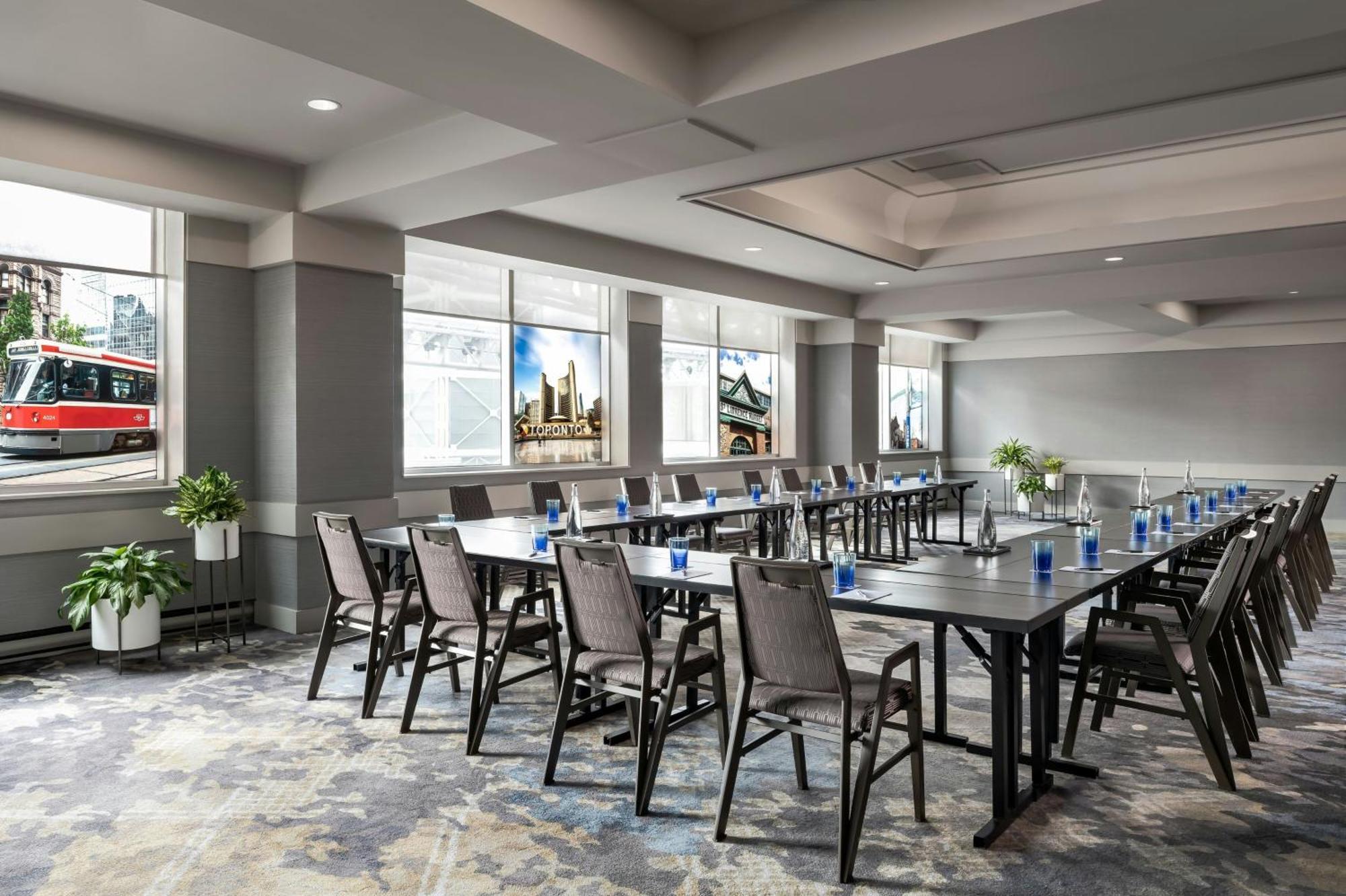 Hotel Sheraton Gateway In Toronto International Airport