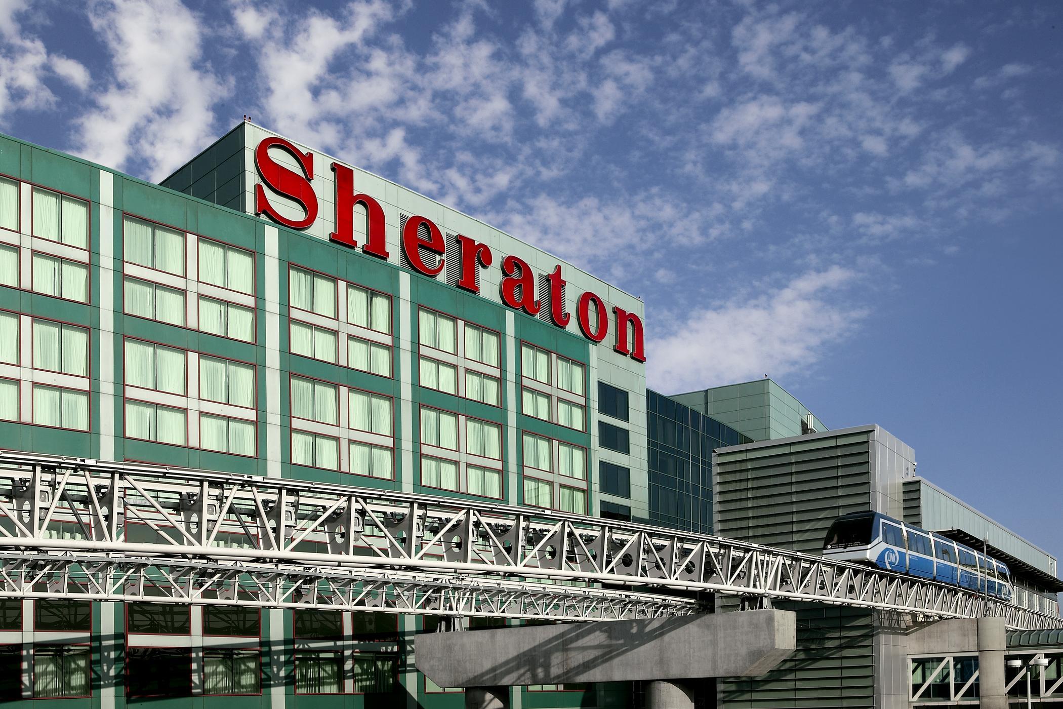 Sheraton Gateway In Toronto International Airport 4*