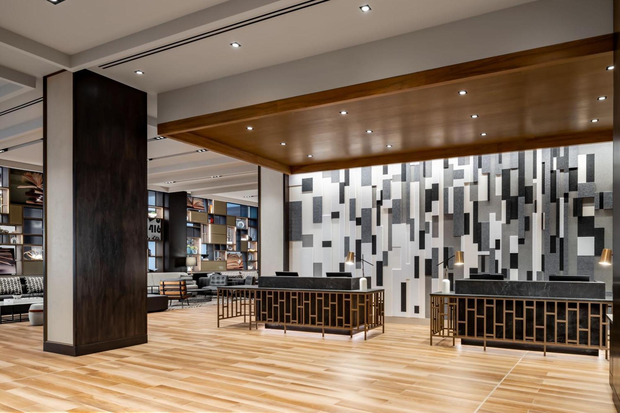 Sheraton Gateway In Toronto International Airport Hotel